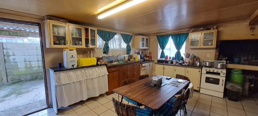 4 Bedroom Property for Sale in Laaiplek Western Cape